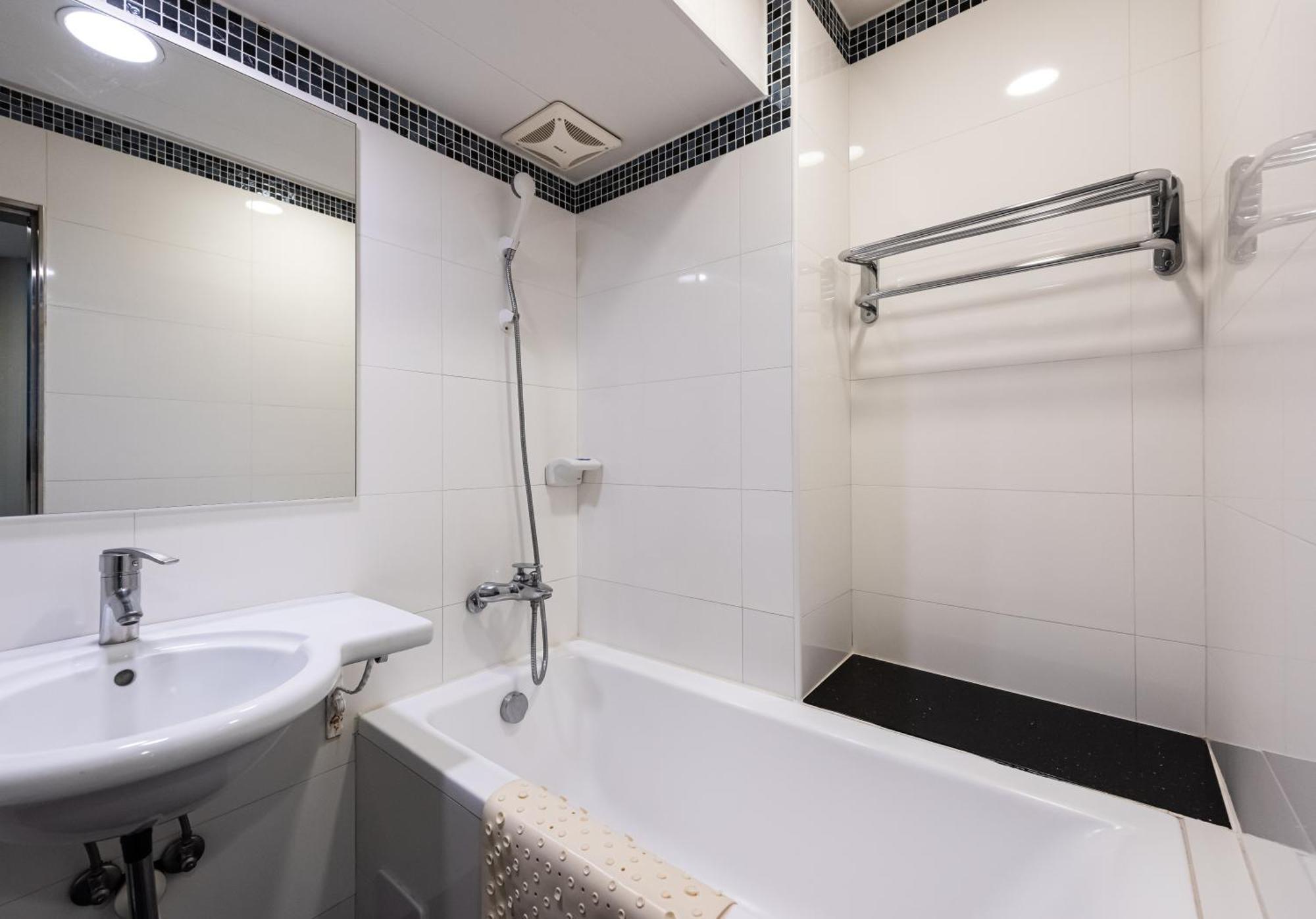 Hub Hotel - Zhongshan Branch Tajpej Kültér fotó