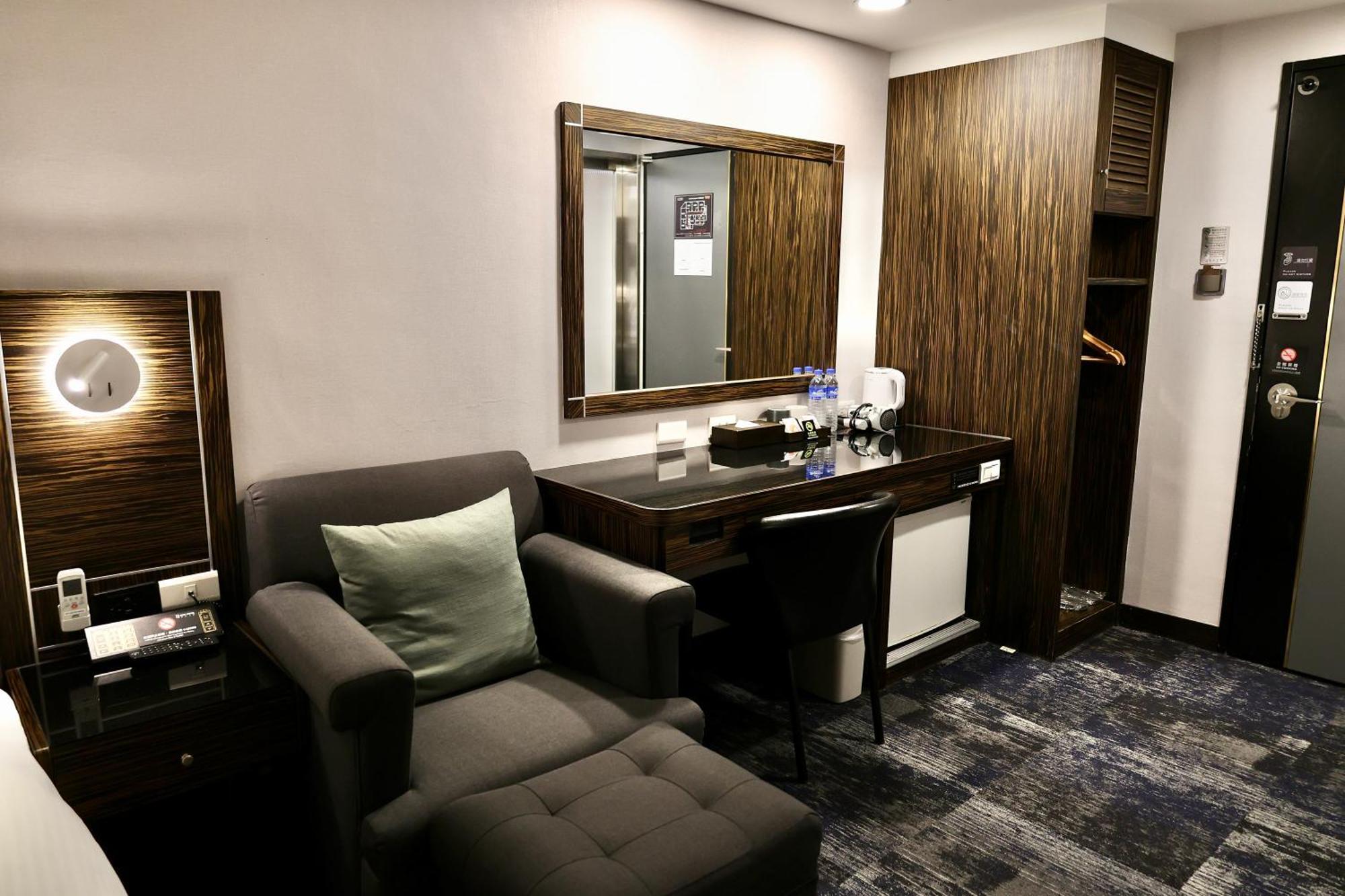 Hub Hotel - Zhongshan Branch Tajpej Kültér fotó